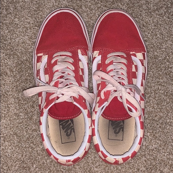 red checkered vans laces